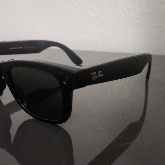 Ray-ban Meta Facebook stories Smart Glasses - Picture 3 of 11